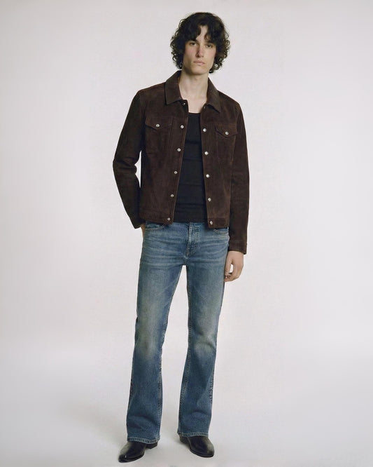 ミッドブルーデニムのブーツカットジーンズ