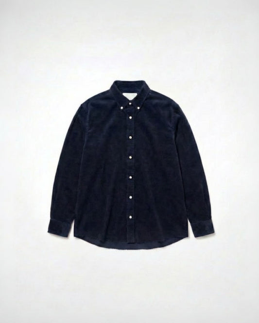 ネイビーのほつれコードボタンダウンシャツ